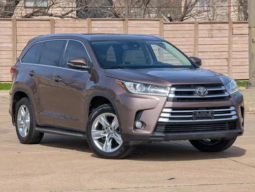 2017 Toyota Highlander 