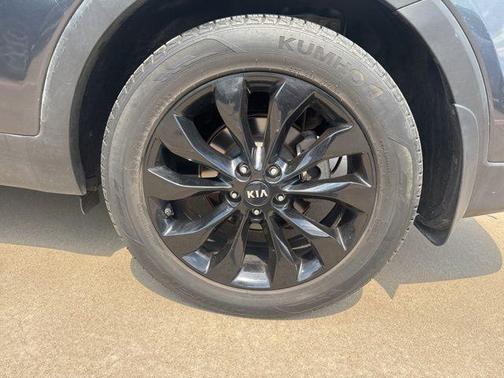 2020 Kia Sorento S
