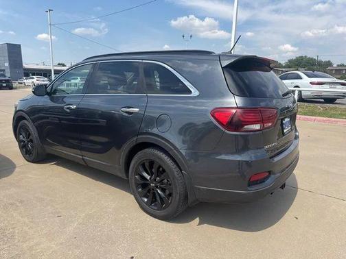 2020 Kia Sorento S