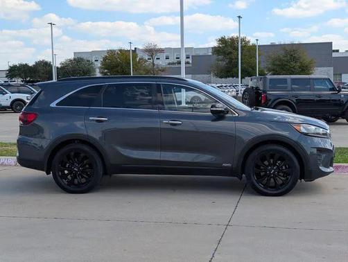 2020 Kia Sorento S