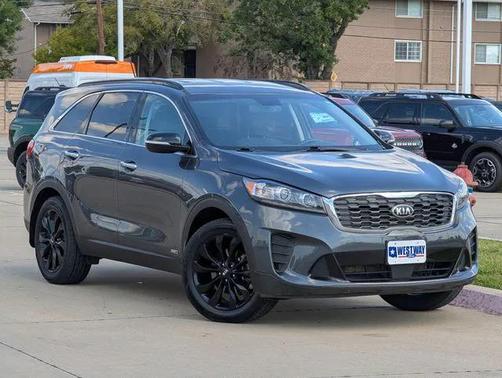 2020 Kia Sorento S