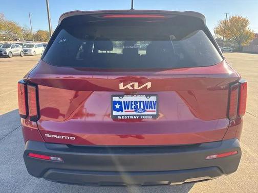 2023 Kia Sorento LX