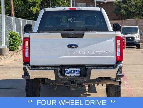 Oxford White 2025 Ford F-250 XLT