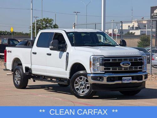Oxford White 2025 Ford F-250 XLT