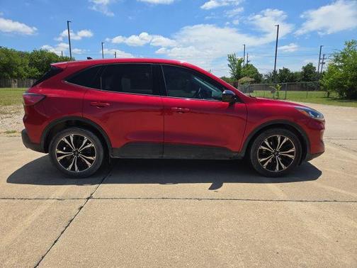 2022 Ford Escape SE