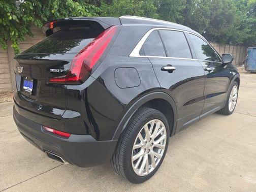 2022 Cadillac XT4 Luxury