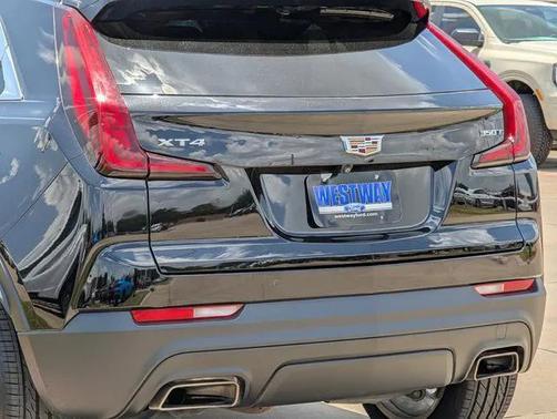 2022 Cadillac XT4 Luxury