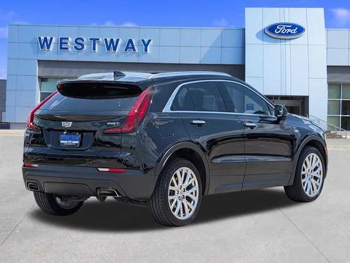2022 Cadillac XT4 Luxury