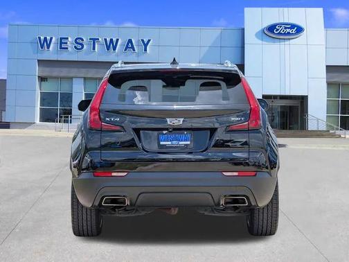 2022 Cadillac XT4 Luxury