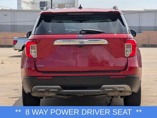 Rapid Red Metallic Tinted Clearcoat 2022 Ford Explorer XLT