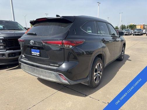 2024 Toyota Highlander XLE
