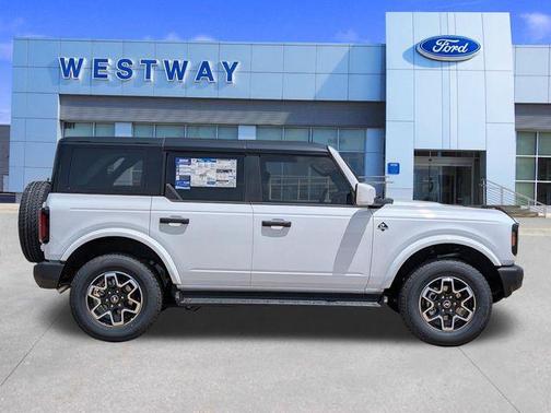 Oxford White 2026 Ford Bronco Outer Banks