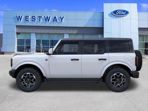 Oxford White 2026 Ford Bronco Outer Banks