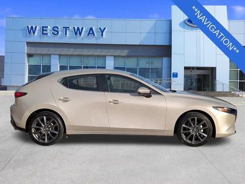 2023 Mazda Mazda3 FWD w/Preferred Package