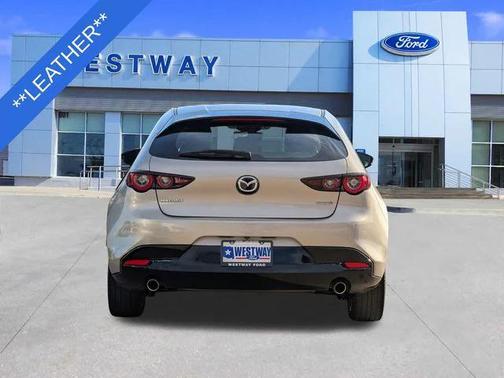 2023 Mazda Mazda3 FWD w/Preferred Package