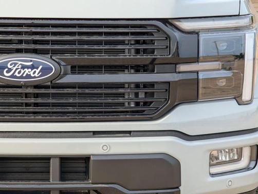 Avalanche 2026 Ford F-150 Platinum