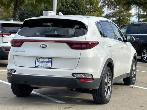 2022 Kia Sportage LX