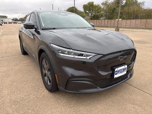 2022 Ford Mustang Mach-E Select