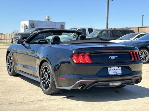 2022 Ford Mustang EcoBoost Premium