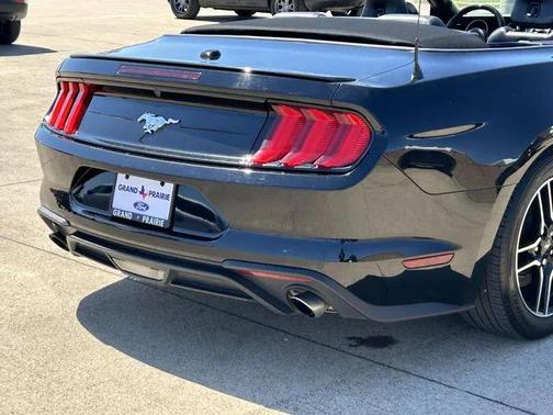 2022 Ford Mustang EcoBoost Premium