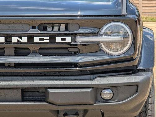 Shadow Black 2026 Ford Bronco Outer Banks