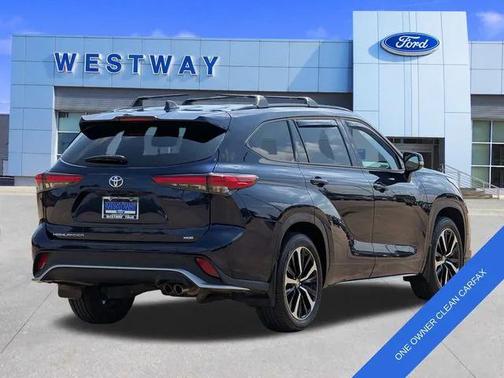 2022 Toyota Highlander XSE