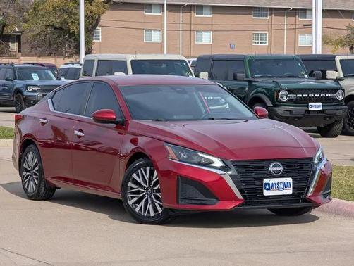 2023 Nissan Altima 2.5 SV