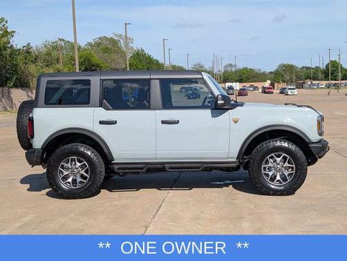 Cactus Gray 2024 Ford Bronco Badlands