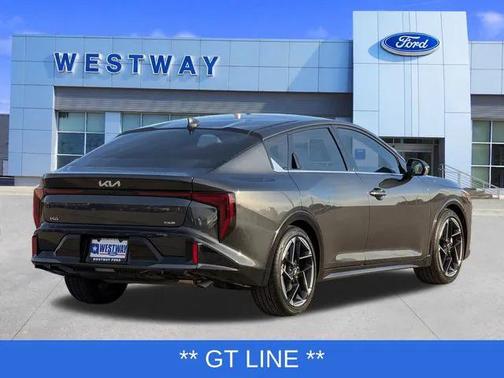 2025 Kia K4 GT-Line