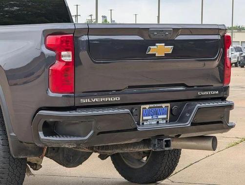 2024 Chevrolet Silverado 2500 Custom