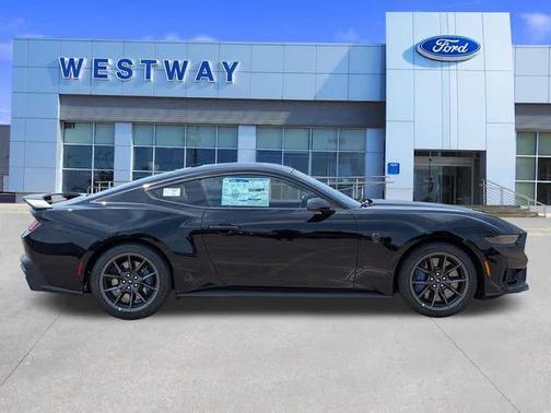 2025 Ford Mustang Dark Horse Fastback