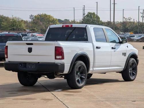 2024 RAM 1500 Classic Warlock Crew Cab 4x2 5'7' Box