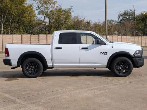 2024 RAM 1500 Classic Warlock Crew Cab 4x2 5'7' Box