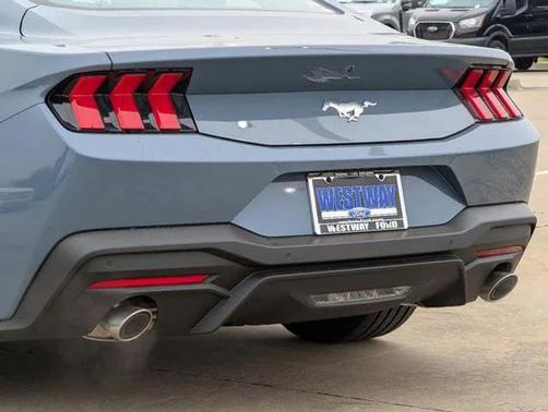 2025 Ford Mustang EcoBoost