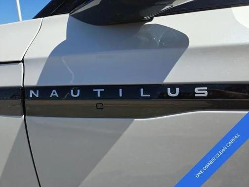 2024 Lincoln Nautilus Reserve