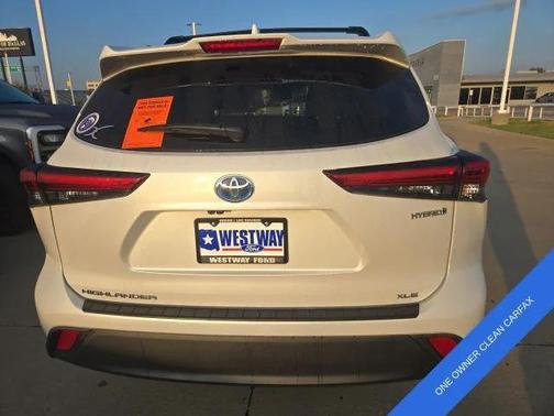 2022 Toyota Highlander Hybrid XLE