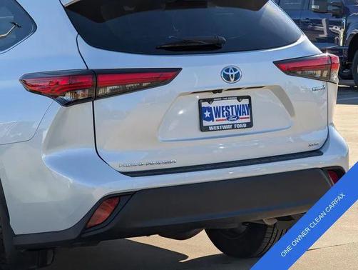 2022 Toyota Highlander Hybrid XLE