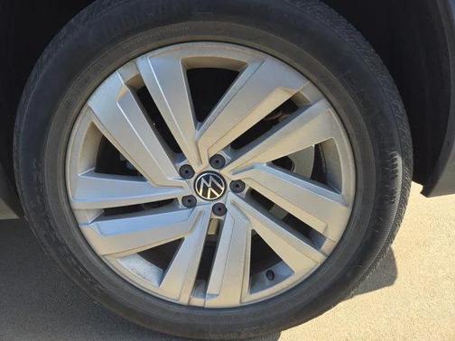 2021 Volkswagen Atlas 3.6L SE w/Technology