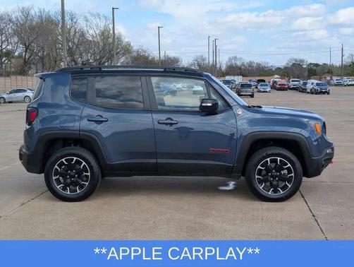 2023 Jeep Renegade Trailhawk