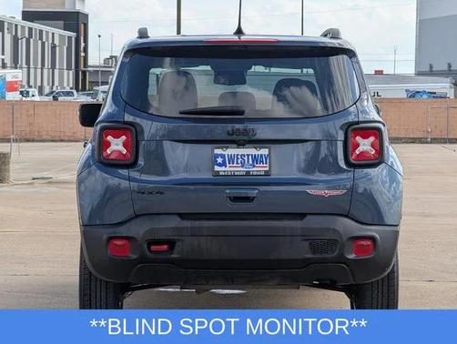 2023 Jeep Renegade Trailhawk