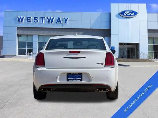 2022 Chrysler 300 S