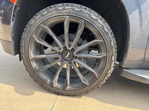 2023 Chevrolet Tahoe 4WD RST