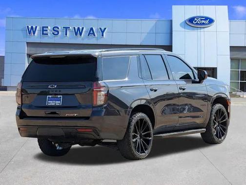 2023 Chevrolet Tahoe 4WD RST