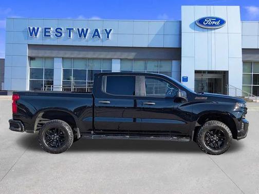 2022 Chevrolet Silverado 1500 Custom Trail Boss