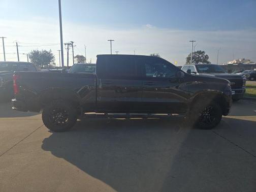 2022 Chevrolet Silverado 1500 Custom Trail Boss