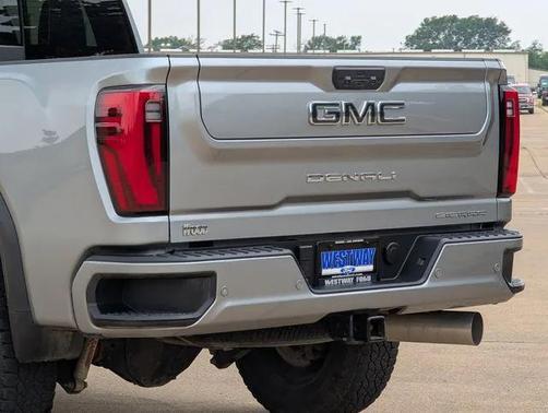 2024 GMC Sierra 2500 Denali Ultimate
