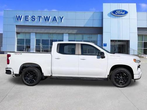 2022 Chevrolet Silverado 1500 RST