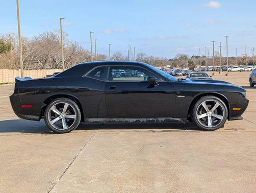 2014 Dodge Challenger SXT