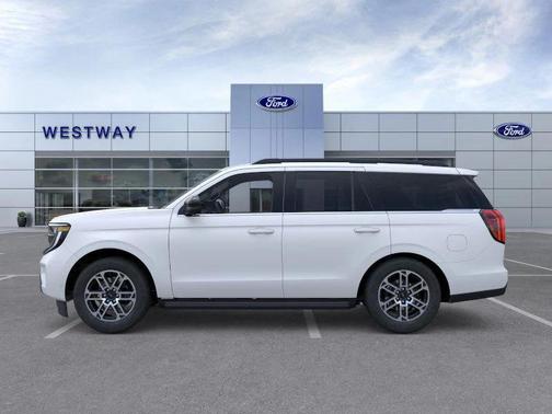 Star White Metallic Tri-Coat 2025 Ford Expedition Active