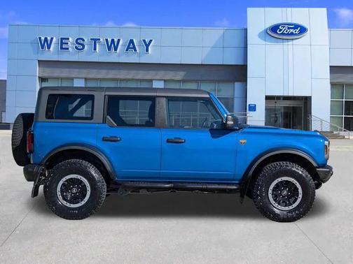 2023 Ford Bronco Badlands